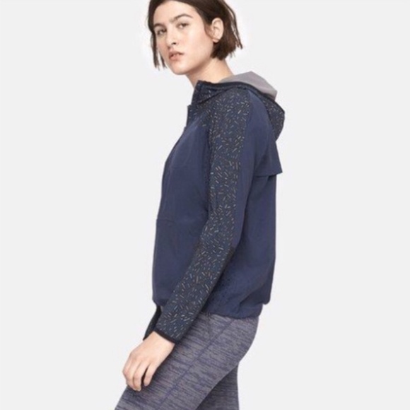 outdoor voices slipstream jacket